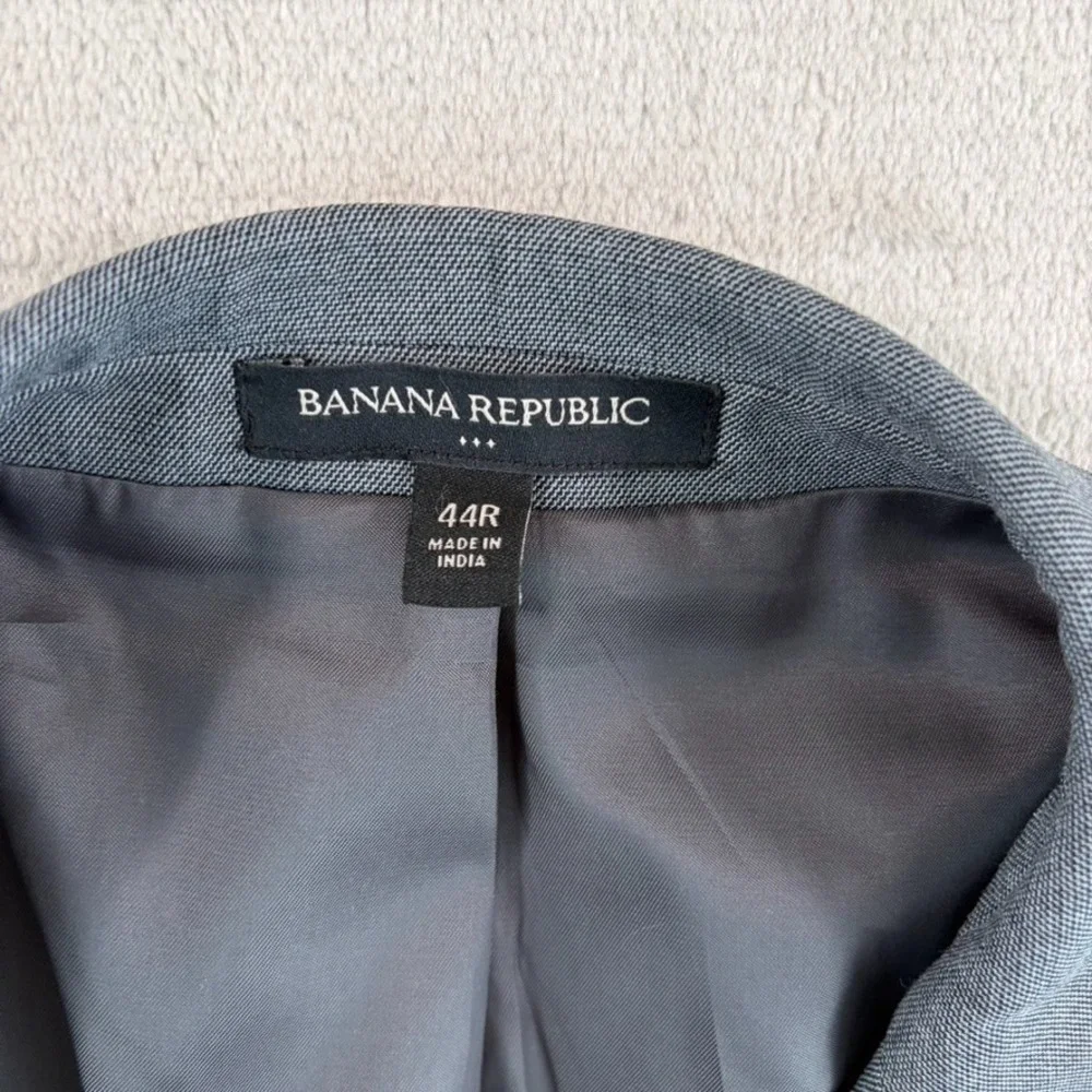 Banana Republic Slim Fit 2 Piece Suit‎ Grey Sharkskin Men 44R Pants 33x29 Office